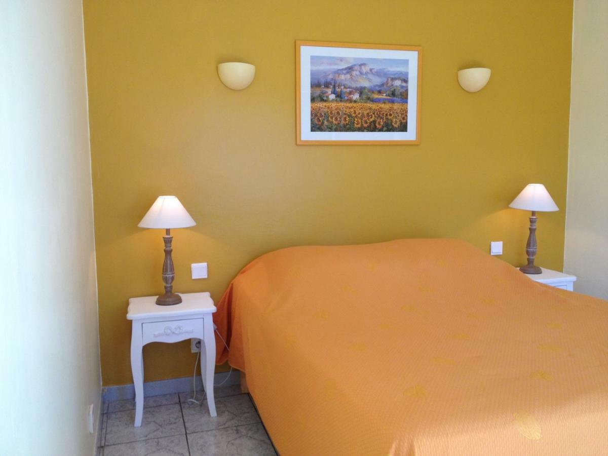Mas La Cigaliere Bed & Breakfast Venasque Dış mekan fotoğraf